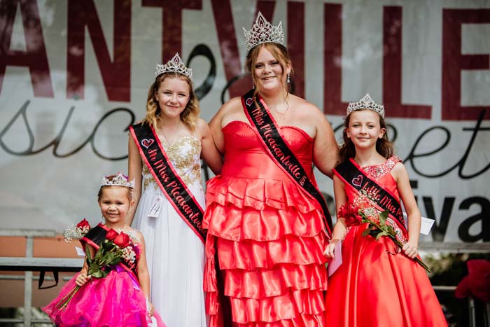 Pleasantville festival parade crowd